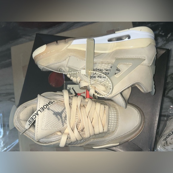 Nike air Jordan 4  X OFF-WHITE SAIL - Picture 5 of 11